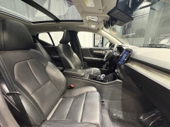 Used 2024  Volvo XC40 B5 AWD Plus Dark Theme at Maxx Loans near St&period; Adrian&comma; MI