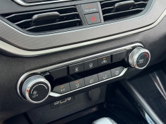 Used 2024  Nissan Altima 2&period;5 SR Sedan at Maxx Loans near St&period; Adrian&comma; MI