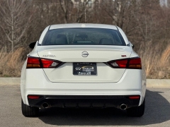 Used 2024  Nissan Altima 2&period;5 SR Sedan at Maxx Loans near St&period; Adrian&comma; MI
