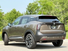 Used 2025  Nissan Kicks SV AWD at Maxx Loans near St&period; Adrian&comma; MI