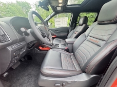 New 2025 Nissan Frontier Crew Cab 4x4 PRO-4X at Zeigler Nissan of Orland Park near Orland Park, IL