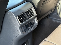Used 2024 Volkswagen Atlas 2.0T SE w/Technology 4MOTION at Maxx Loans near St. Adrian, MI