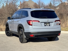 Used 2022  Honda Pilot TrailSport AWD at Maxx Loans near St&period; Adrian&comma; MI