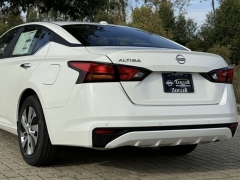 Used 2025  Nissan Altima S FWD at Maxx Loans near St&period; Adrian&comma; MI