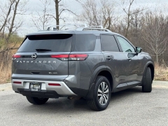 Used 2025  Nissan Pathfinder SL 4WD at Maxx Loans near St&period; Adrian&comma; MI