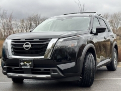Used 2025  Nissan Pathfinder SL 4WD at Maxx Loans near St&period; Adrian&comma; MI