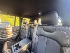 Used 2023 Jeep Grand Cherokee Altitude 4x4 at Zeigler Nissan of Orland Park near Orland Park, IL
