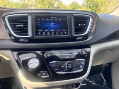 Used 2018 Chrysler Pacifica 4d Wagon LX at Maxx Loans near St. Adrian, MI