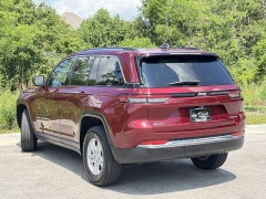 Used 2023 Jeep Grand Cherokee Laredo 4x4 at Maxx Loans near St. Adrian, MI