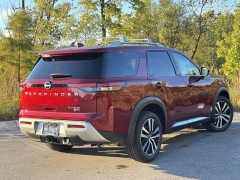 New 2025 Nissan Pathfinder Platinum 4WD at Zeigler Nissan of Orland Park near Orland Park, IL