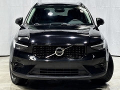 Used 2024  Volvo XC40 B5 AWD Plus Dark Theme at Maxx Loans near St&period; Adrian&comma; MI