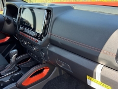 New 2025 Nissan Frontier Crew Cab 4x4 PRO-4X at Zeigler Nissan of Orland Park near Orland Park, IL