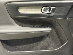 Used 2024  Volvo XC40 B5 AWD Plus Dark Theme at Maxx Loans near St&period; Adrian&comma; MI