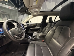 Used 2024  Volvo XC40 B5 AWD Plus Dark Theme at Maxx Loans near St&period; Adrian&comma; MI