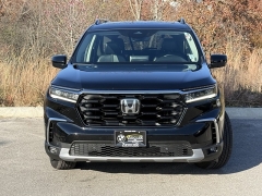 Used 2025  Honda Pilot Touring AWD at Maxx Loans near St&period; Adrian&comma; MI