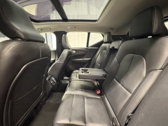 Used 2024  Volvo XC40 B5 AWD Plus Dark Theme at Maxx Loans near St&period; Adrian&comma; MI