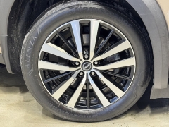 Used 2023  Nissan Pathfinder Platinum 4WD at Maxx Loans near St&period; Adrian&comma; MI