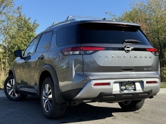 New 2025 Nissan Pathfinder SL 4WD at Zeigler Nissan of Orland Park near Orland Park, IL