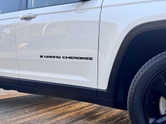 Used 2023 Jeep Grand Cherokee Altitude 4x4 at Zeigler Nissan of Orland Park near Orland Park, IL