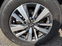 Used 2024  Nissan Pathfinder SL 4WD at Maxx Loans near St&period; Adrian&comma; MI