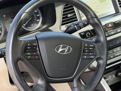 Used 2017  Hyundai Sonata 4d Sedan Limited at Maxx Loans near St. Adrian, MI