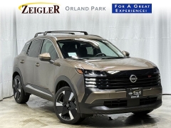  2025 Nissan Kicks SR AWD at Maxx Loans near St&period; Adrian&comma; MI