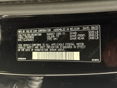 Used 2024  Volvo XC40 B5 AWD Plus Dark Theme at Maxx Loans near St&period; Adrian&comma; MI