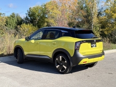 Used 2025  Nissan Kicks SR AWD at Maxx Loans near St. Adrian, MI