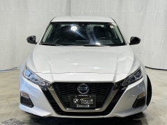 Used 2021  Nissan Altima 2&period;5 SR Sedan at Maxx Loans near St&period; Adrian&comma; MI