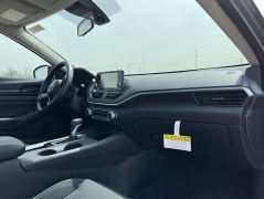 Used 2025  Nissan Altima S FWD at Maxx Loans near St. Adrian, MI