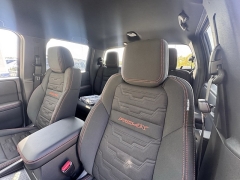 New 2026 Nissan Frontier Crew Cab 4x4 PRO-4X at Zeigler Nissan of Orland Park near Orland Park, IL