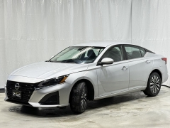 Used 2023  Nissan Altima 2&period;5 SV AWD Sedan at Maxx Loans near St&period; Adrian&comma; MI