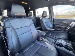 Used 2022  Honda Pilot TrailSport AWD at Maxx Loans near St&period; Adrian&comma; MI