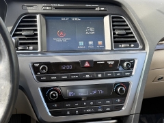 Used 2017  Hyundai Sonata 4d Sedan Limited at Maxx Loans near St. Adrian, MI