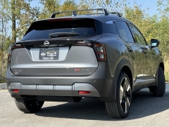 New 2025 Nissan Kicks SR AWD at Zeigler Nissan of Orland Park near Orland Park, IL