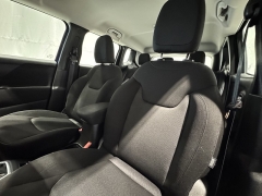 Used 2020  Jeep Renegade 4d SUV 4WD Sport at Maxx Loans near St&period; Adrian&comma; MI