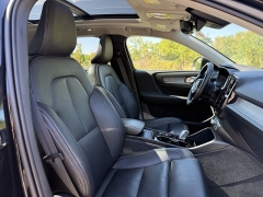 Used 2024 Volvo XC40 B5 AWD Plus Dark Theme at Maxx Loans near St. Adrian, MI