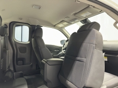 New 2025 Nissan Frontier King Cab 4x4 SV at Zeigler Nissan of Orland Park near Orland Park, IL
