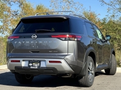New 2025 Nissan Pathfinder SL 4WD at Zeigler Nissan of Orland Park near Orland Park, IL