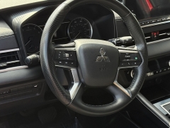 Used 2024 Mitsubishi Outlander SE S-AWC at Maxx Loans near St. Adrian, MI