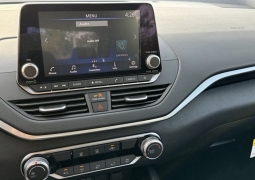 Used 2025  Nissan Altima S FWD at Maxx Loans near St&period; Adrian&comma; MI