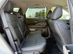 New 2025 Nissan Pathfinder SL 4WD at Zeigler Nissan of Orland Park near Orland Park, IL