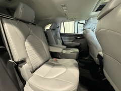 Used 2022  Toyota Highlander XLE AWD at Maxx Loans near St&period; Adrian&comma; MI