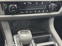 Used 2025  Nissan Pathfinder SL 4WD at Maxx Loans near St&period; Adrian&comma; MI