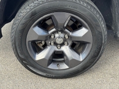 Used 2021  Ram 1500 Laramie 4x4 Crew Cab 5'7" Box at Maxx Loans near St&period; Adrian&comma; MI