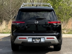 Used 2024  Nissan Pathfinder SL 4WD at Maxx Loans near St&period; Adrian&comma; MI