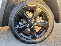 Used 2023 Jeep Grand Cherokee Altitude 4x4 at Zeigler Nissan of Orland Park near Orland Park, IL