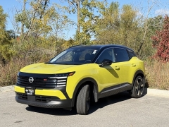 Used 2025  Nissan Kicks SR AWD at Maxx Loans near St. Adrian, MI