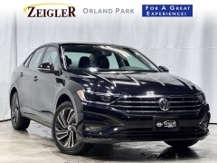  2019 Volkswagen Jetta 4d Sedan 1&period;4T SEL Premium at Maxx Loans near St&period; Adrian&comma; MI