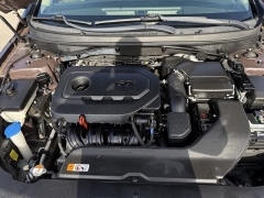 Used 2017  Hyundai Sonata 4d Sedan Limited at Maxx Loans near St. Adrian, MI